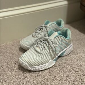 K-Swiss Women's Athletic Shoes - White and Light Blue